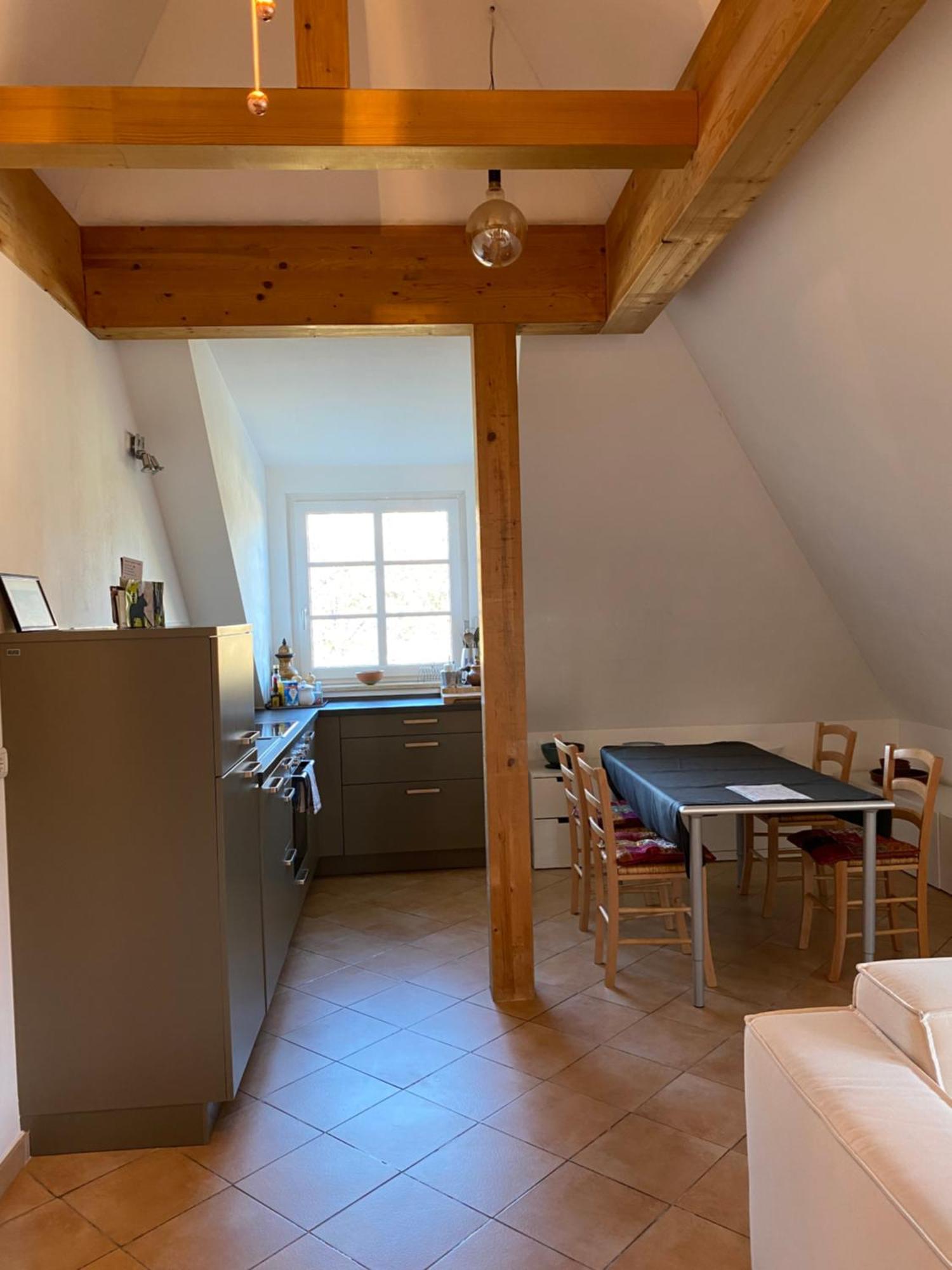 Helle Und Ruhige Dachgeschosswohnung Múnich Exterior foto