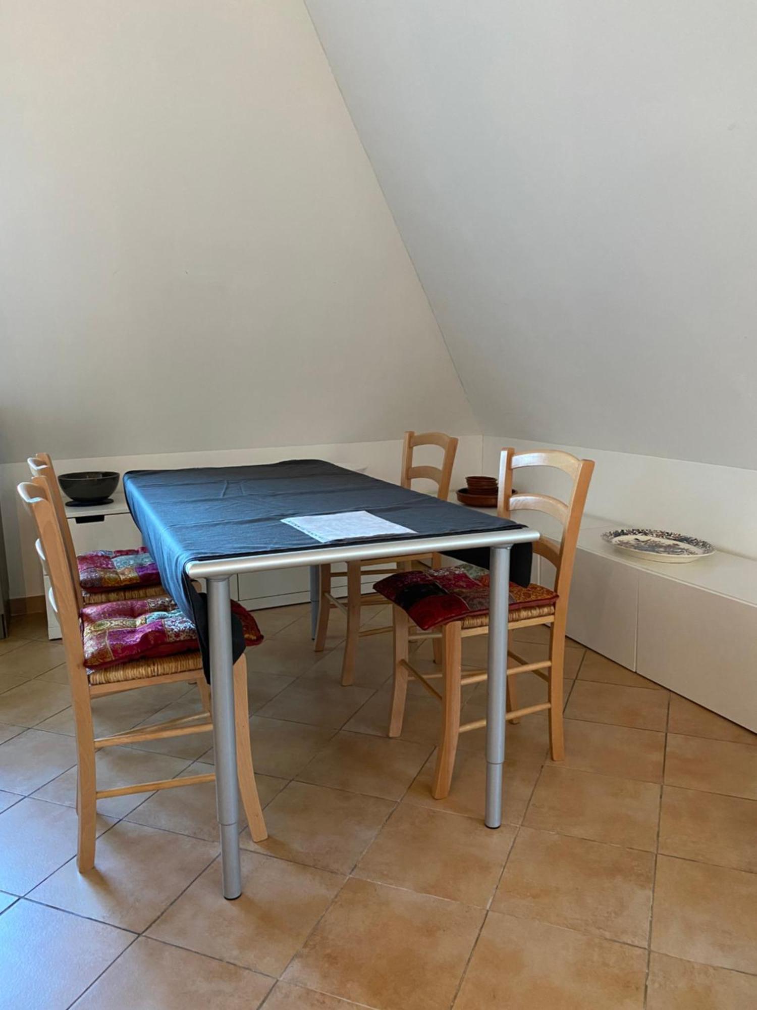Helle Und Ruhige Dachgeschosswohnung Múnich Exterior foto