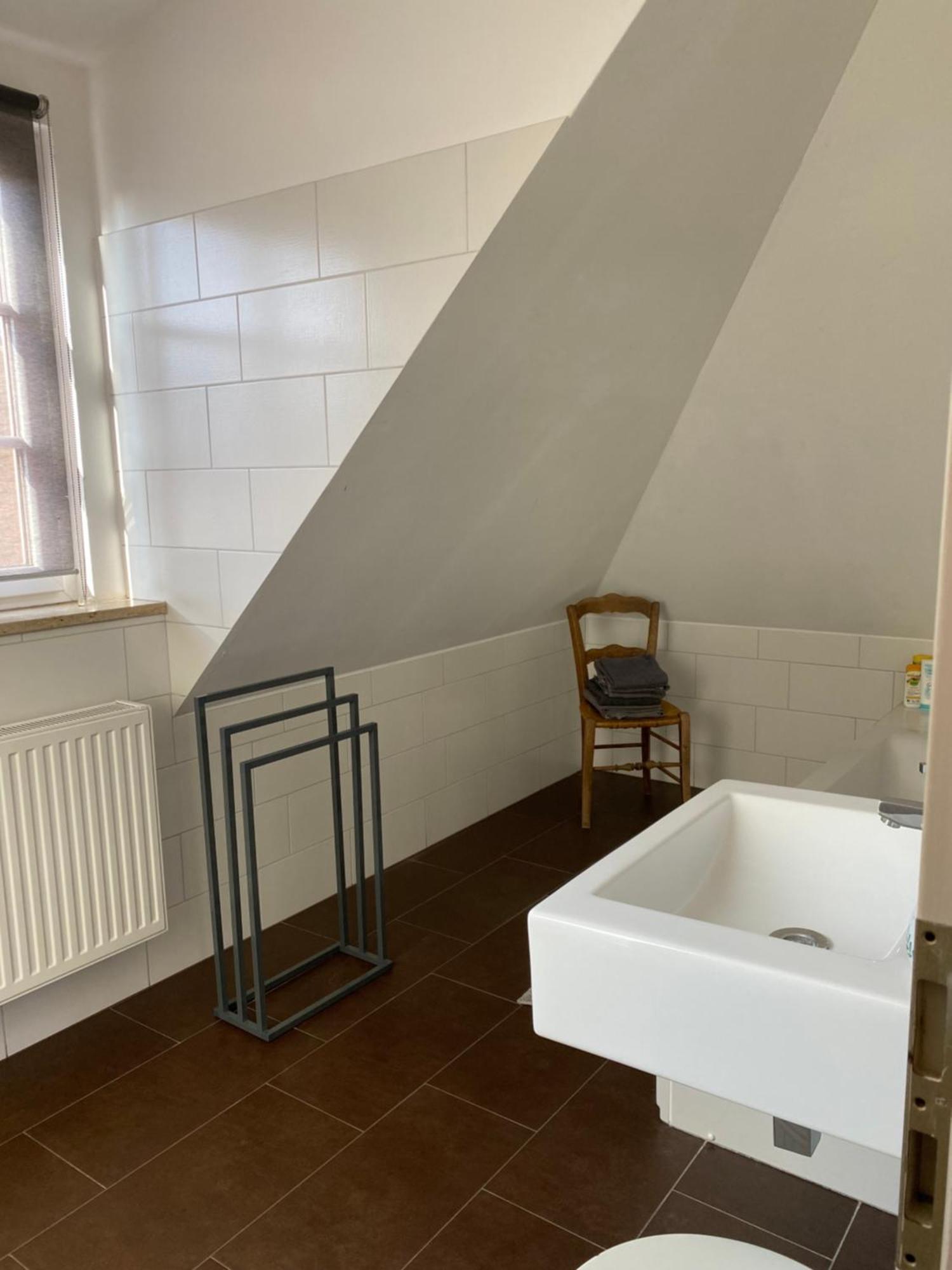 Helle Und Ruhige Dachgeschosswohnung Múnich Exterior foto